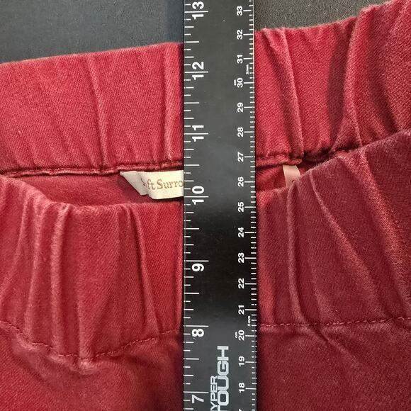 Soft Surroundings Women's Pull On Metro Legging Jegging Studs Stretch Red Small - Picture 8 of 9